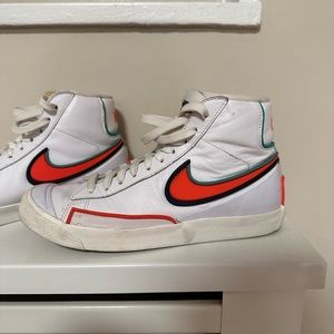 NIKE BLAZER MID ‘77 INFINITE SNEAKER